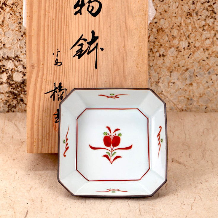 Japanese Antique Collectibles - Bowls / Dishes - Eastern Classics